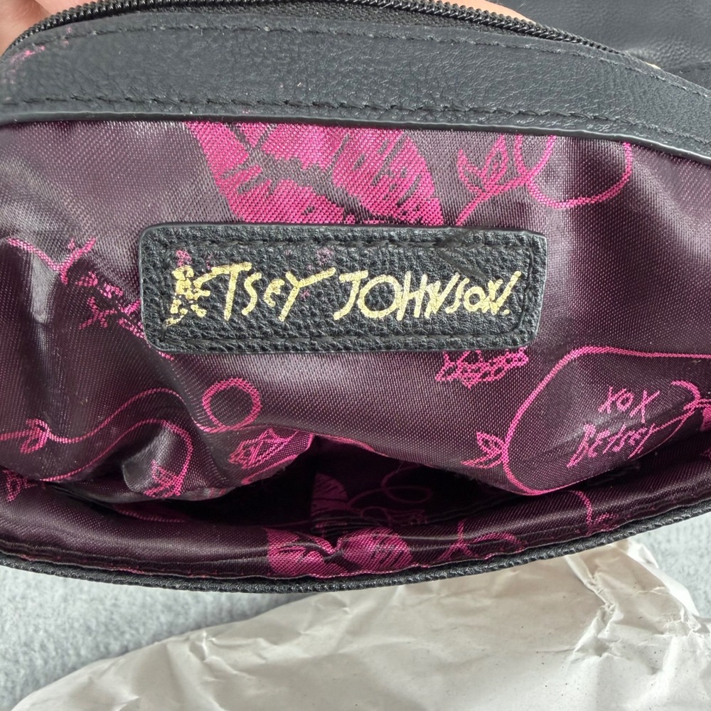 Betsey Johnson Tan Quilted Heart Studded Shoulder Bag Gold Chain Adjust Strap - Picture 16 of 16